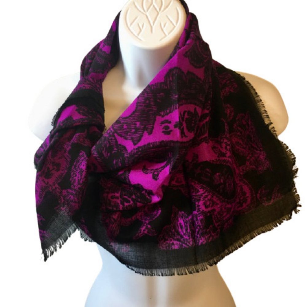 Glentex Vintage Scarf Purple Black Paisley 1980s